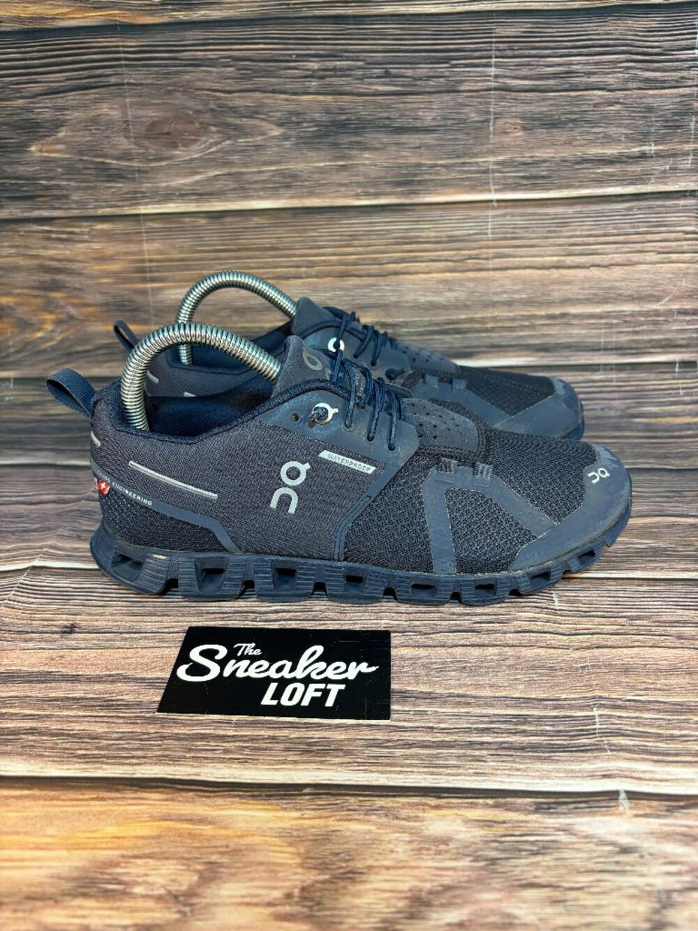 On Cloud Waterproof Mesh‎ Women's Navy Blue Athletic Running Shoes Size 7.5